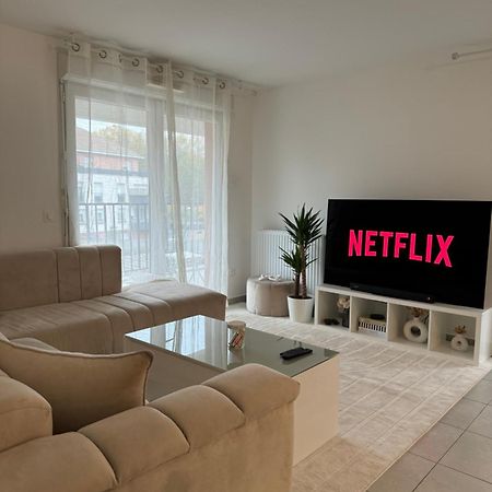 Superbe Appartement - Near Paris Корбей-Ессонн Екстер'єр фото